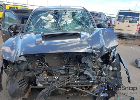 2021 Toyota Tacoma Sr5 V6 z USA, uszkodzony, nr VIN 3TYAZ5CN7MT006898